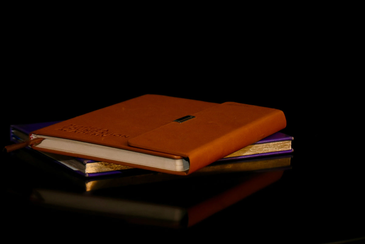 The two-object desk
