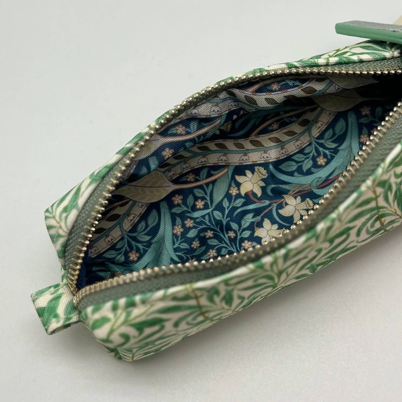 William Morris Slim Pencil Case — Green