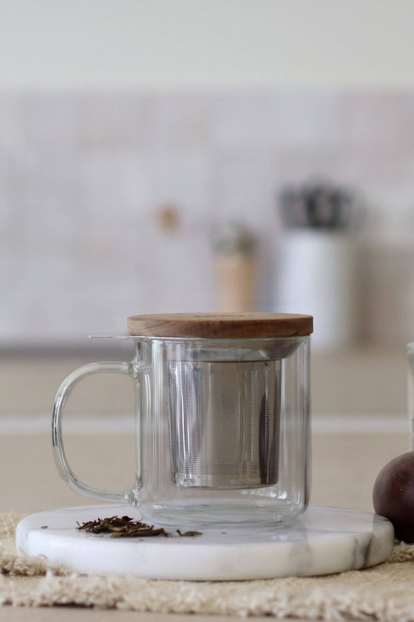 Gustave 300ml glass tea infuser detail