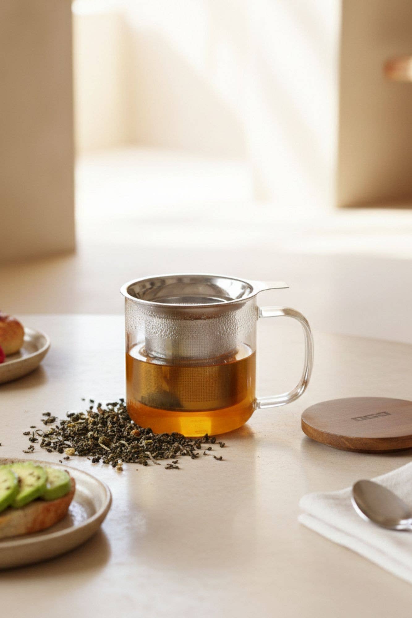 Gustave 300ml glass tea infuser lifestyle