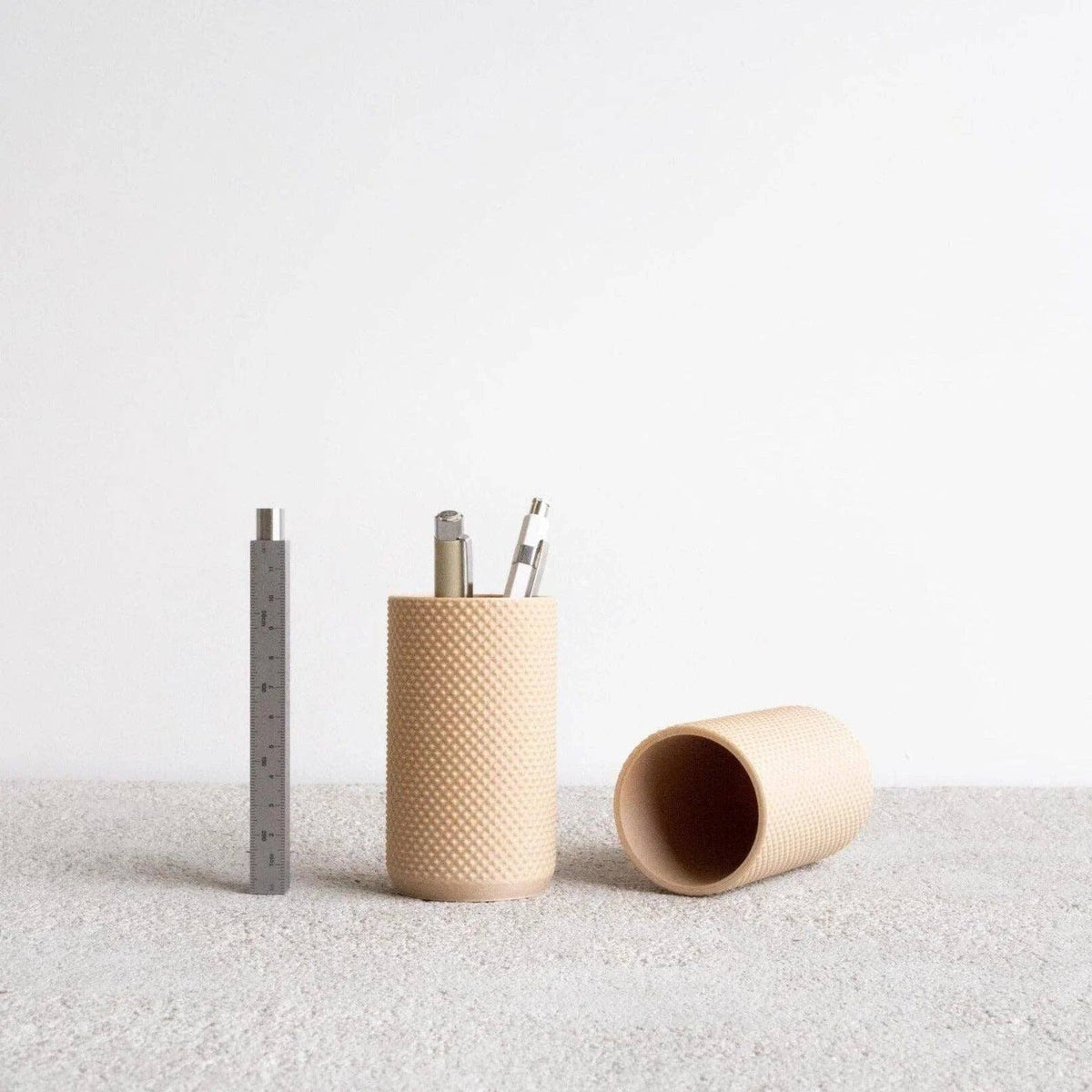 Piko bio-composite pen holder